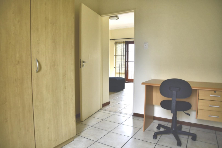 To Let 2 Bedroom Property for Rent in Dennesig Western Cape